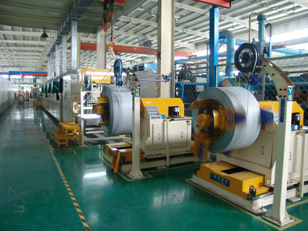 鋁管生產(chǎn)現場(chǎng)